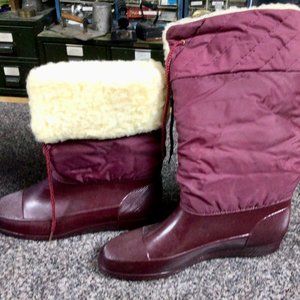 Weather proof winter boot